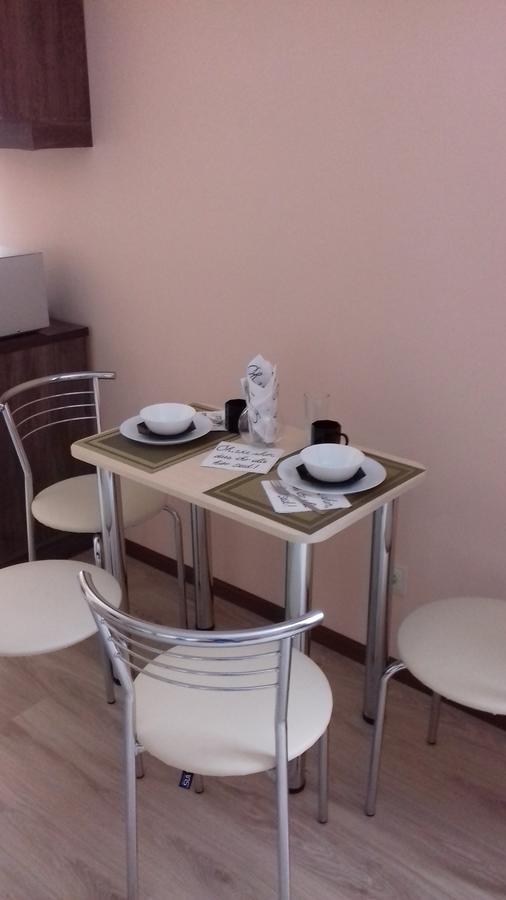 Apartment Near The Forum Mall Лвив Екстериор снимка