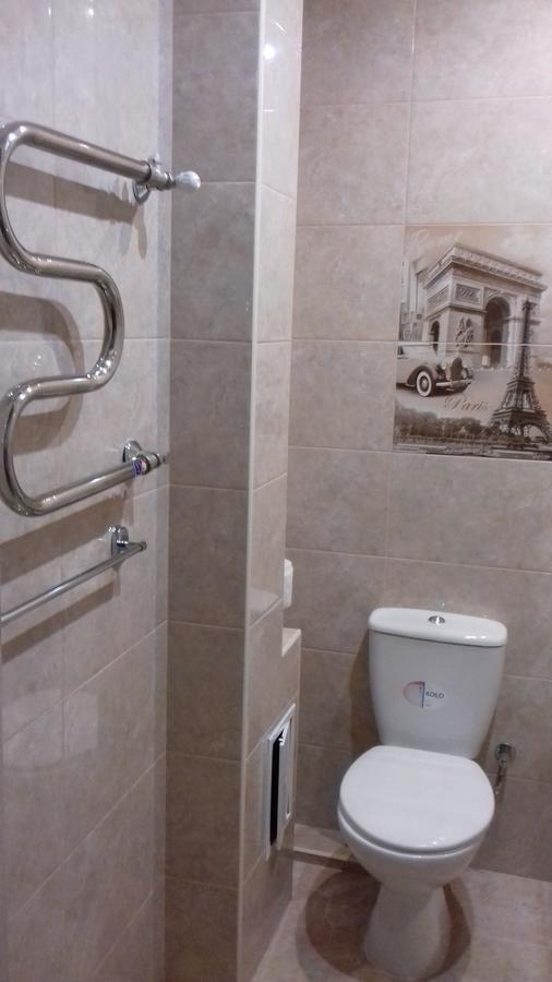 Apartment Near The Forum Mall Лвив Екстериор снимка
