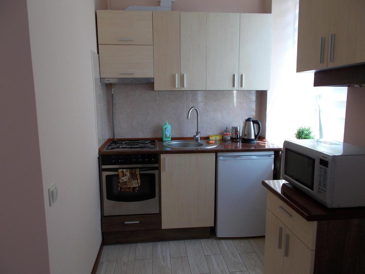 Apartment Near The Forum Mall Лвив Екстериор снимка